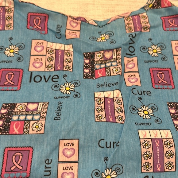 Women’s breast cancer cure support nurses scrub top size 2XL - Picture 9 of 10